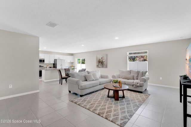 634 Brickell Street SE, Palm Bay, FL 32909