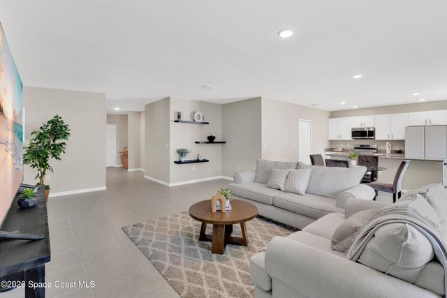 634 Brickell Street SE, Palm Bay, FL 32909