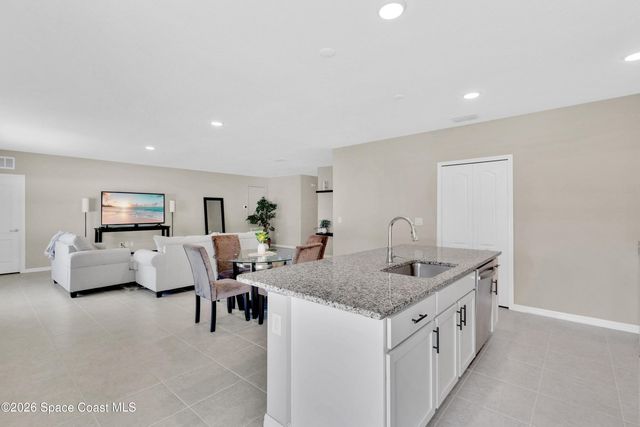 634 Brickell Street SE, Palm Bay, FL 32909