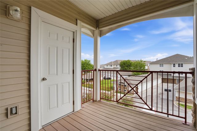 1329 SE University Avenue 302, Waukee, IA 50263