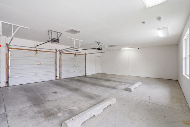 1329 SE University Avenue 302, Waukee, IA 50263
