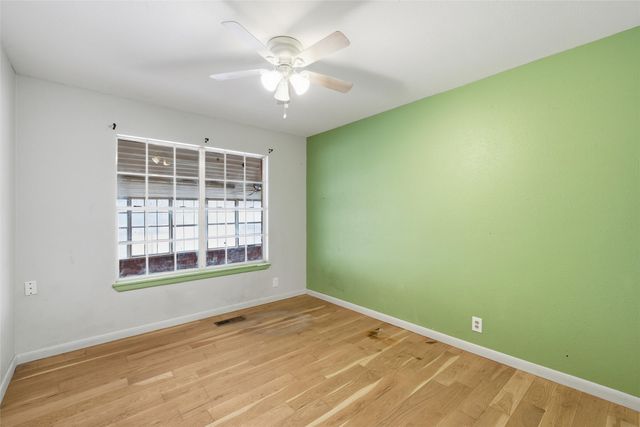 7483 Gholson Road, Waco, TX 76705