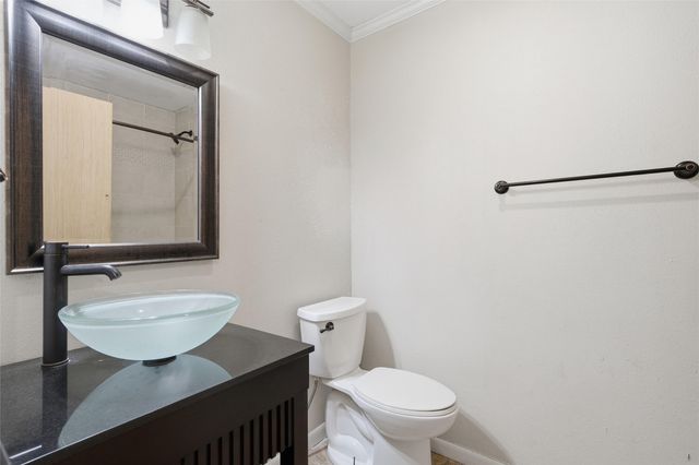 7483 Gholson Road, Waco, TX 76705