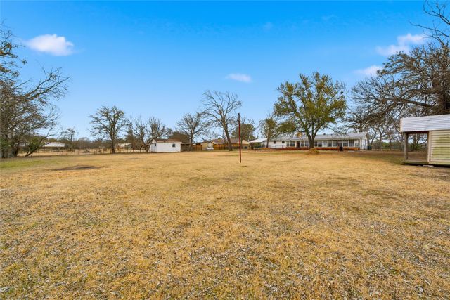 7483 Gholson Road, Waco, TX 76705