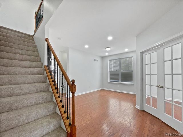 51109 Mayfair Terrace, Novi, MI 48374