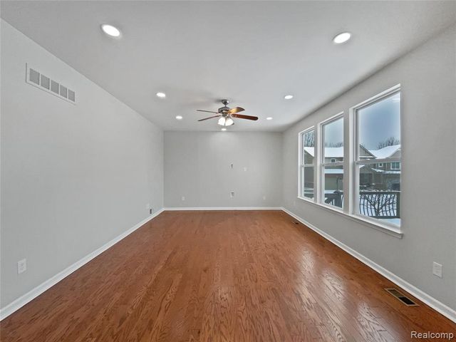 51109 Mayfair Terrace, Novi, MI 48374