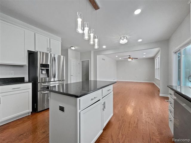 51109 Mayfair Terrace, Novi, MI 48374