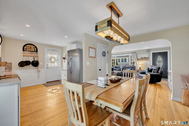 7 Mountain View Avenue, Enfield, CT 06082