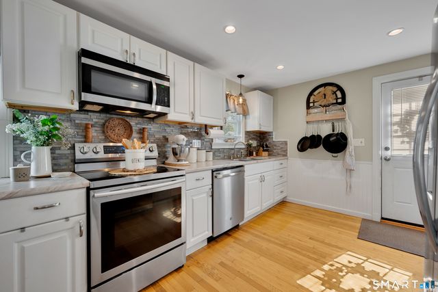 7 Mountain View Avenue, Enfield, CT 06082