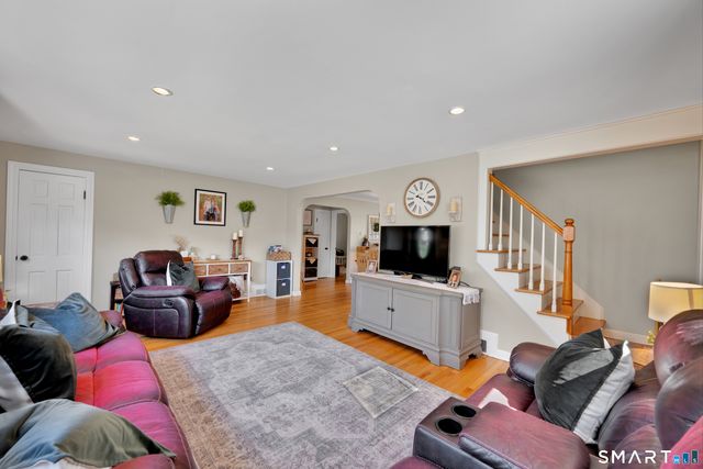 7 Mountain View Avenue, Enfield, CT 06082