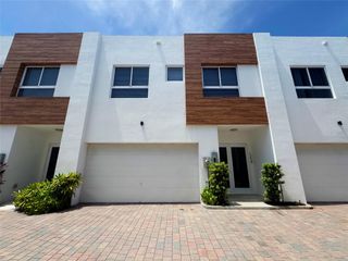 1239 NE 18th Ave, Fort Lauderdale, FL 33304