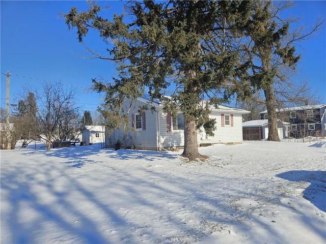 711 Lee Street, Rice Lake, WI 54868