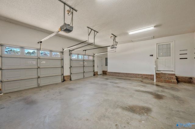 1264 Parker Road, Hartselle, AL 35640