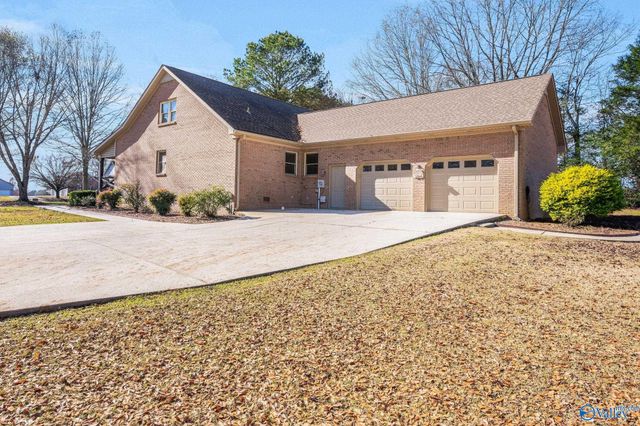 1264 Parker Road, Hartselle, AL 35640
