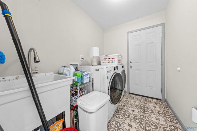2513 Marjorie Lane SW, Huntsville, AL 35803