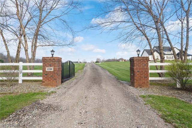 10366 Immel Road NE, Canton, OH 44721