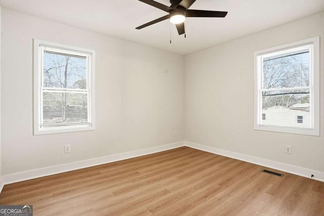 127 Perry Street, Loganville, GA 30052