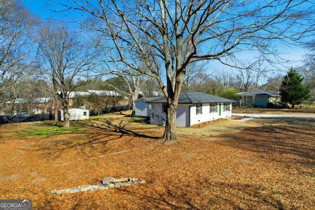 127 Perry Street, Loganville, GA 30052