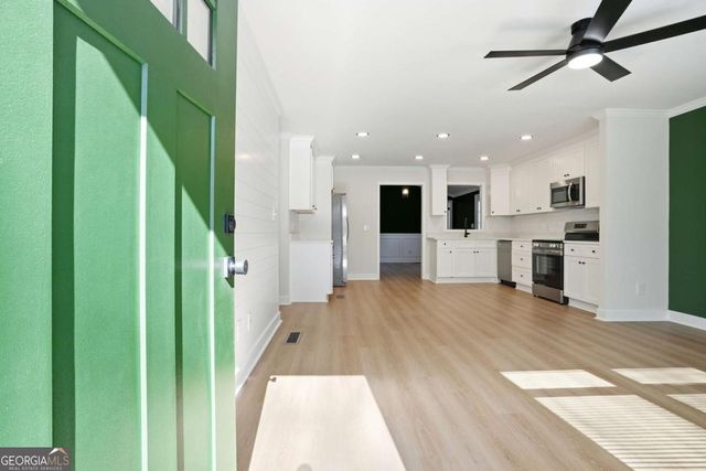 127 Perry Street, Loganville, GA 30052