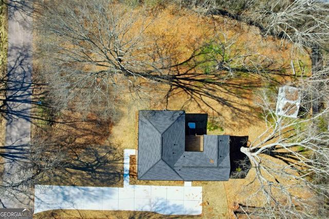 127 Perry Street, Loganville, GA 30052