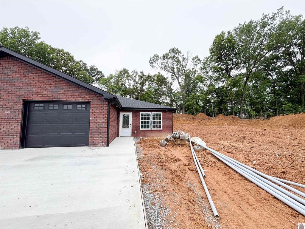 167 Blanton Ct, Paducah, KY 42003