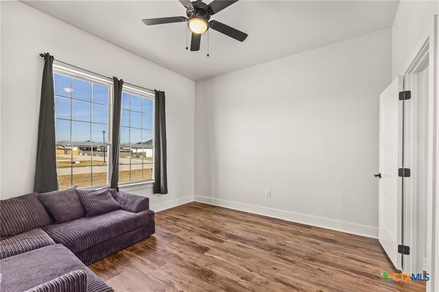 242 Sand Flat Lane, Temple, TX 76502