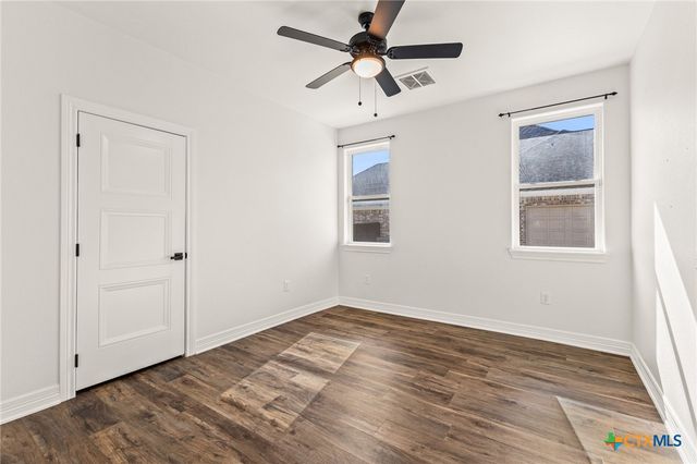 242 Sand Flat Lane, Temple, TX 76502