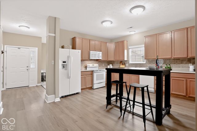 707 Prospector Drive, Greenfield, IN 46140