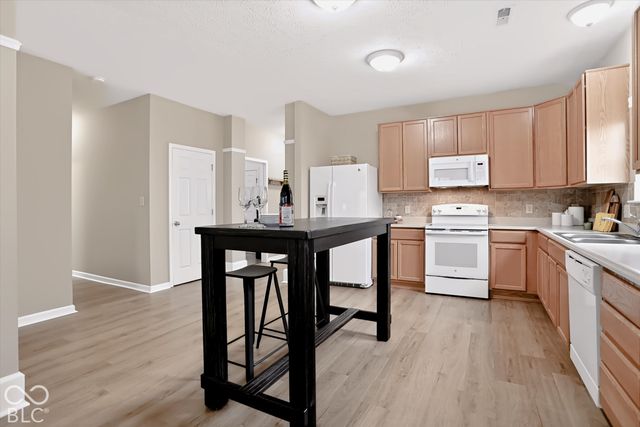 707 Prospector Drive, Greenfield, IN 46140