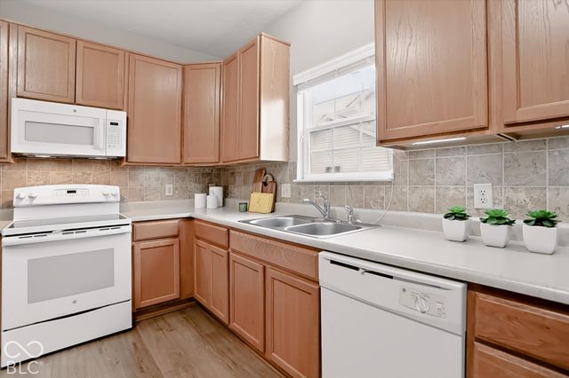 707 Prospector Drive, Greenfield, IN 46140