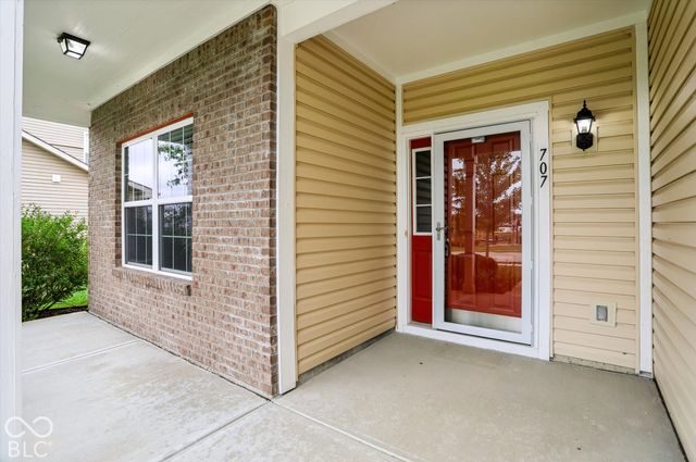 707 Prospector Drive, Greenfield, IN 46140