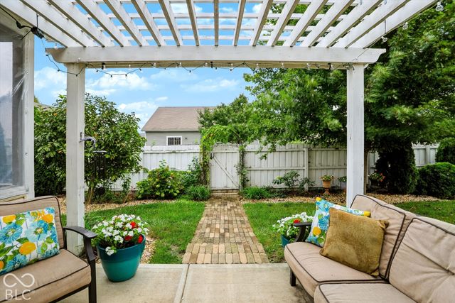 707 Prospector Drive, Greenfield, IN 46140