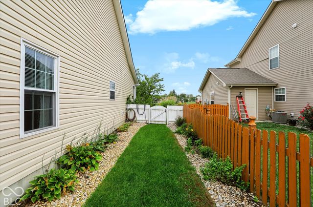 707 Prospector Drive, Greenfield, IN 46140