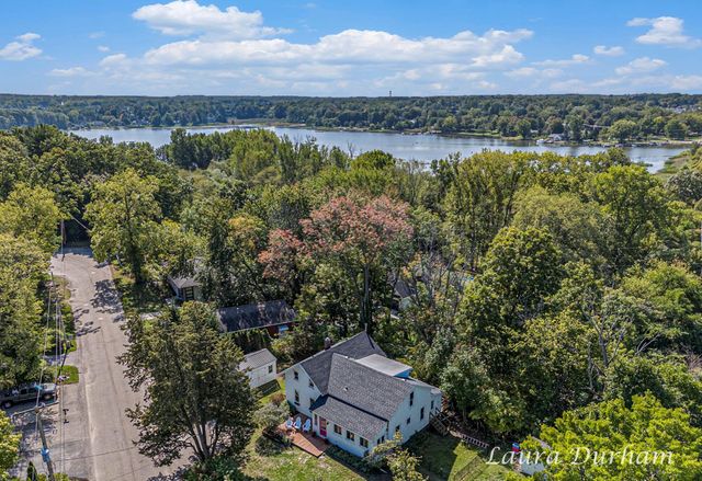 510 S Maple Street, Saugatuck, MI 49453
