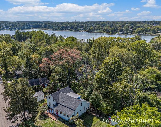 510 S Maple Street, Saugatuck, MI 49453