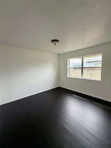 2134 25TH AVENUE N, St Petersburg, FL 33713