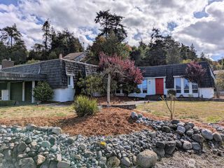 72 Sea View Drive, Port Angeles, WA 98362