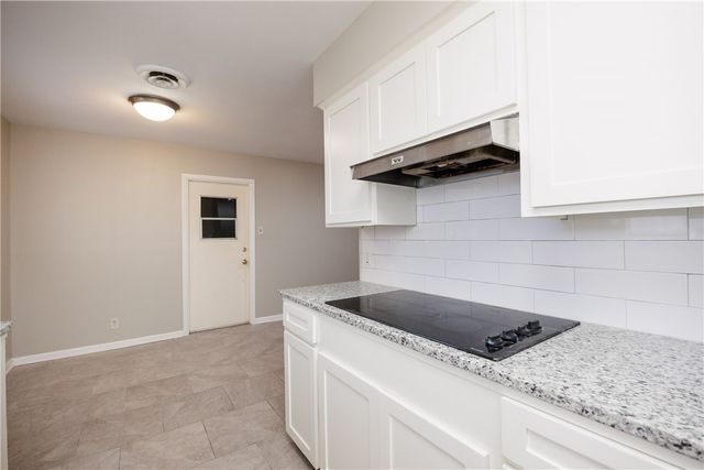 207 Blanco Dr, Portland, TX 78374