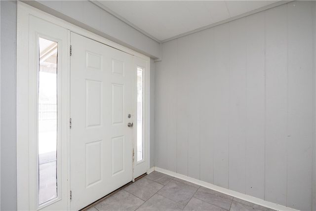 207 Blanco Dr, Portland, TX 78374