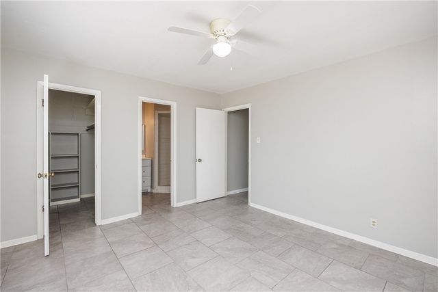 207 Blanco Dr, Portland, TX 78374