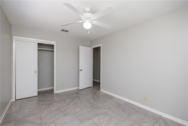 207 Blanco Dr, Portland, TX 78374