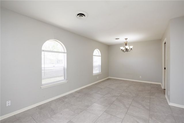 207 Blanco Dr, Portland, TX 78374