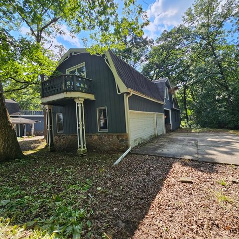 13616 Route 176, Woodstock, IL 60098