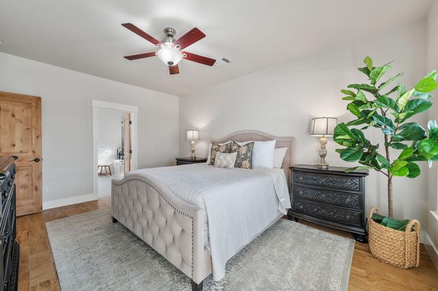 22008 Briarcliff DR, Spicewood, TX 78669