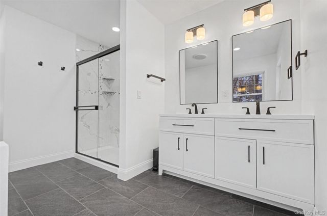 16 Cold Spring Road, Putnam Valley, NY 10579