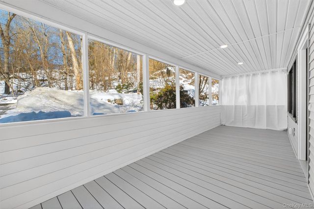 16 Cold Spring Road, Putnam Valley, NY 10579