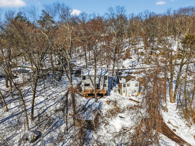 16 Cold Spring Road, Putnam Valley, NY 10579