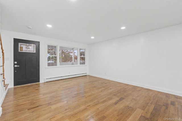 16 Cold Spring Road, Putnam Valley, NY 10579