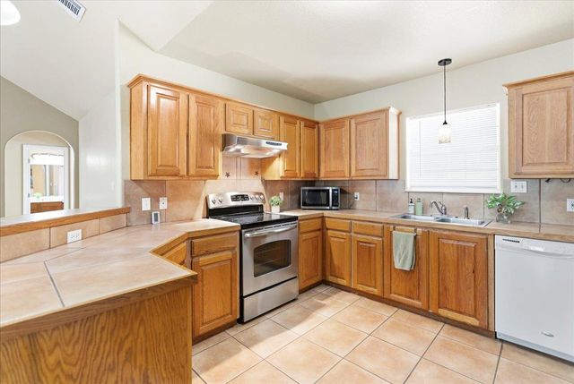 3 Woodlark WAY, Wimberley, TX 78676