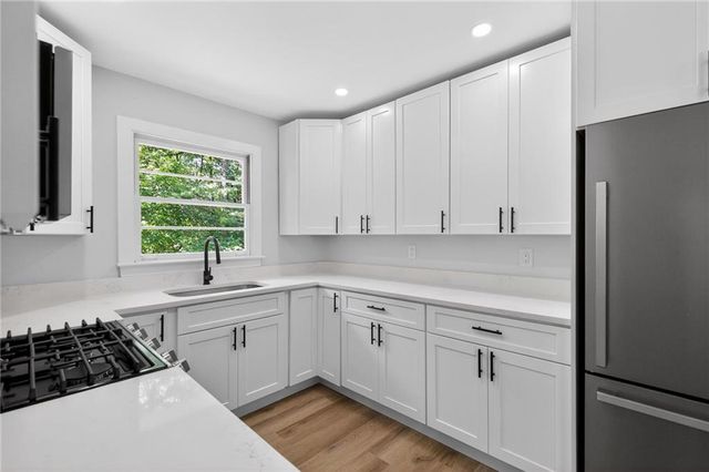 2712 Loghaven Drive NW, Atlanta, GA 30318